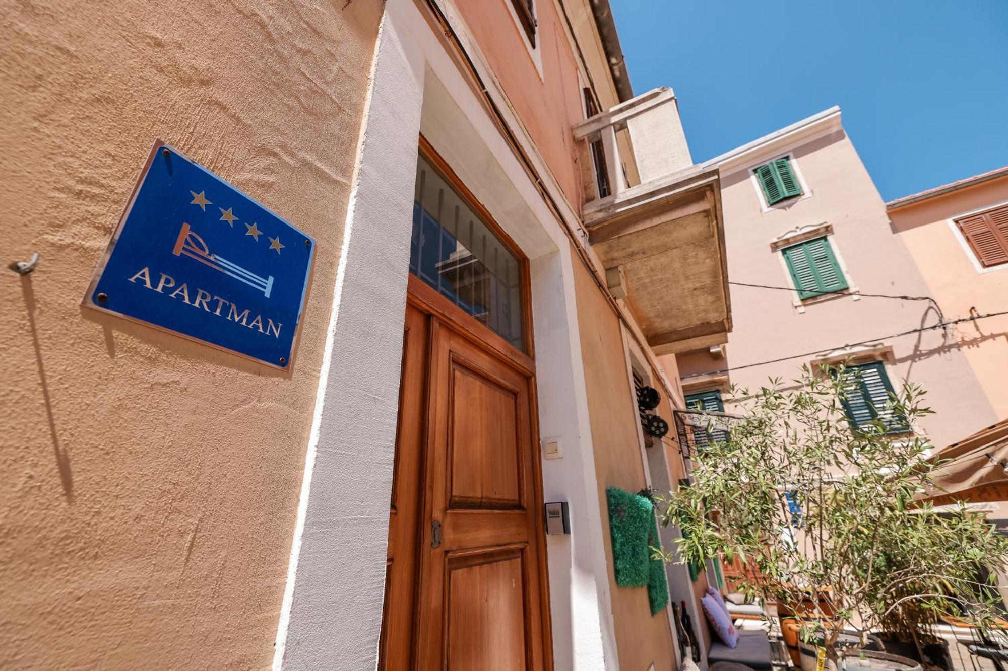M&D Old Town Zadar Luxury Apartment Екстер'єр фото