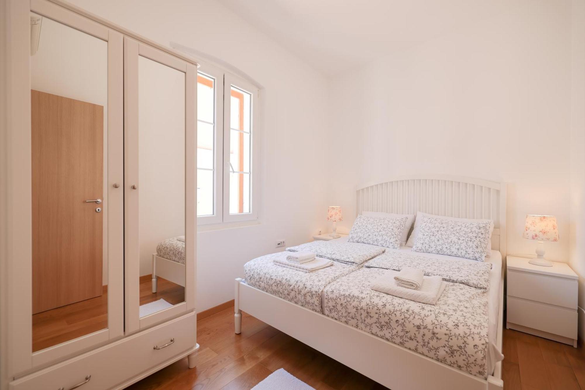 M&D Old Town Zadar Luxury Apartment Екстер'єр фото